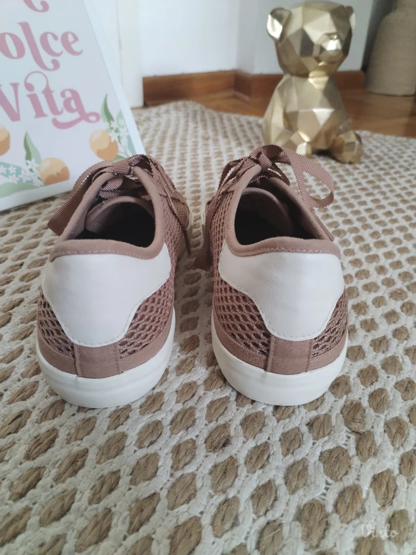 Zara nove platnene patike