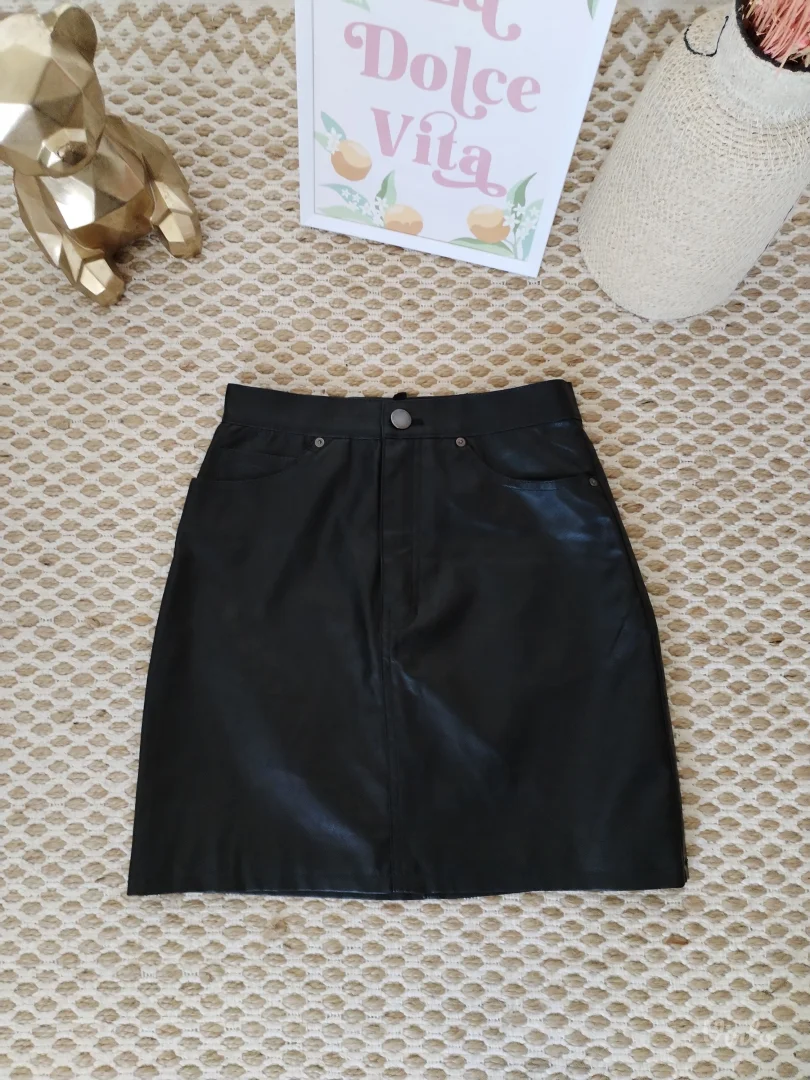 H&M mini suknja od veštačke kože