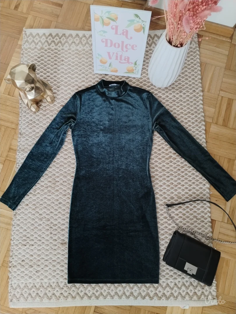 Bershka plišana haljina