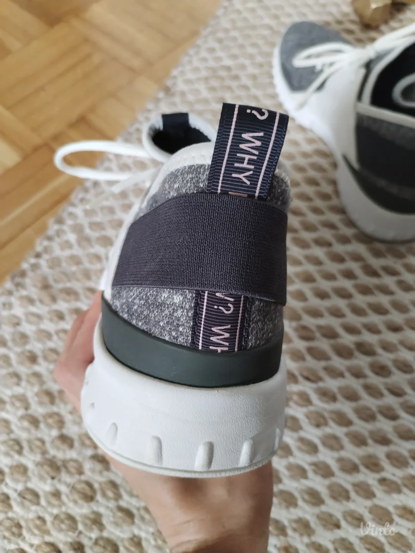 Bershka lagane patike