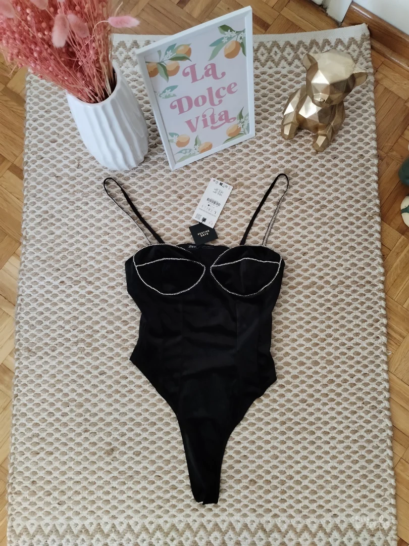 Zara novi plišani bodi M/L