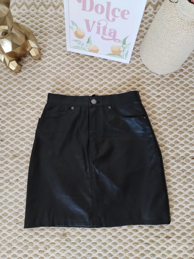 H&M mini suknja od veštačke kože