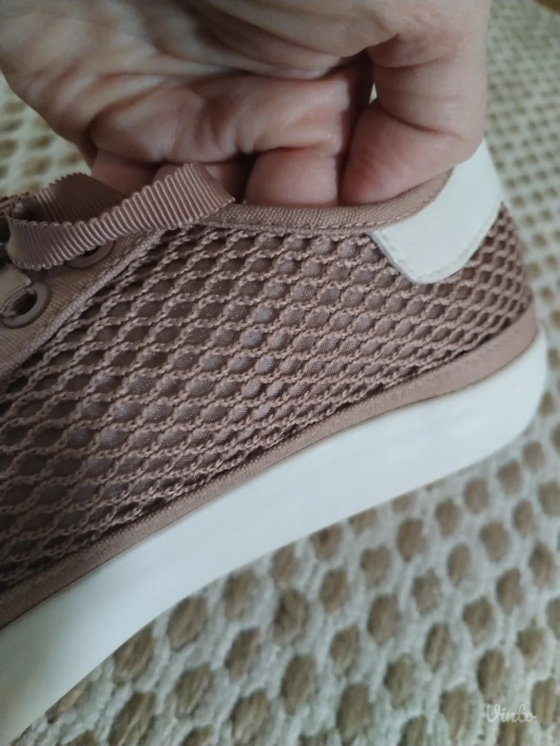 Zara nove platnene patike