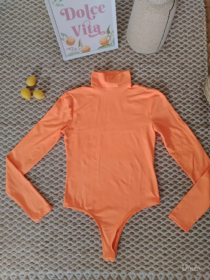 Novi Bershka bodi XS/S