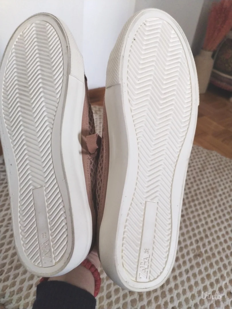 Zara nove platnene patike