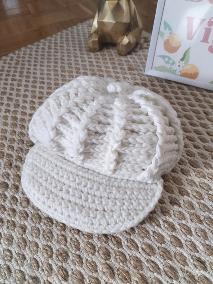 New Yorker topla beretka