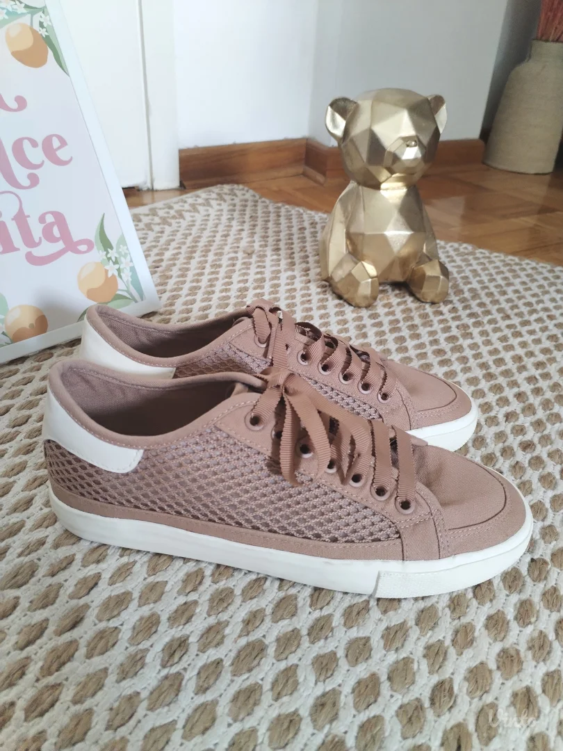 Zara nove platnene patike