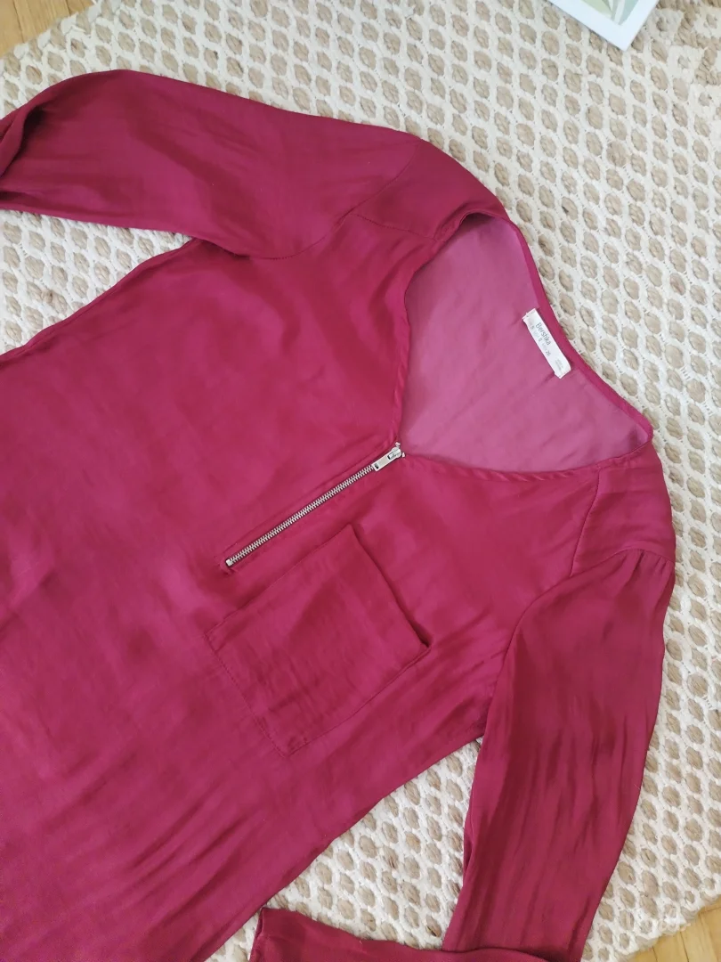 Bershka satenska bluza XS/S
