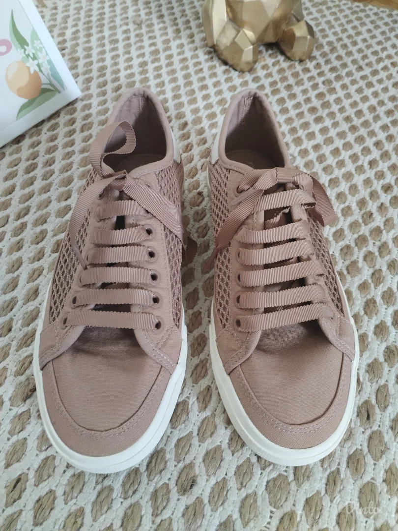 Zara nove platnene patike