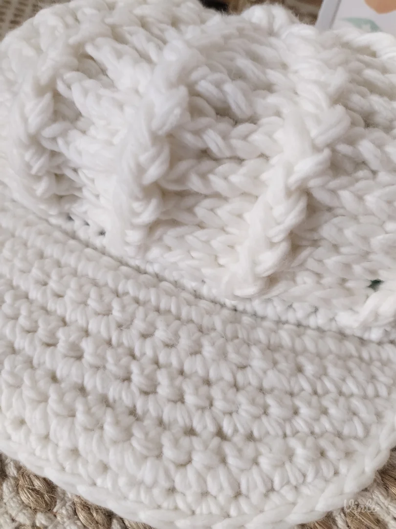 New Yorker topla beretka