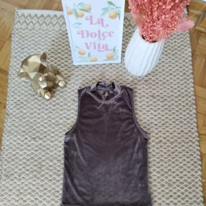 Stradivarius plišana polurolka S/M