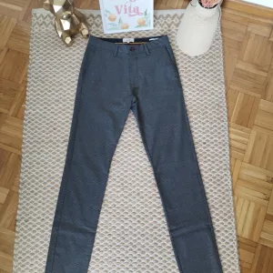 Pepito pantalone za visoke devojke