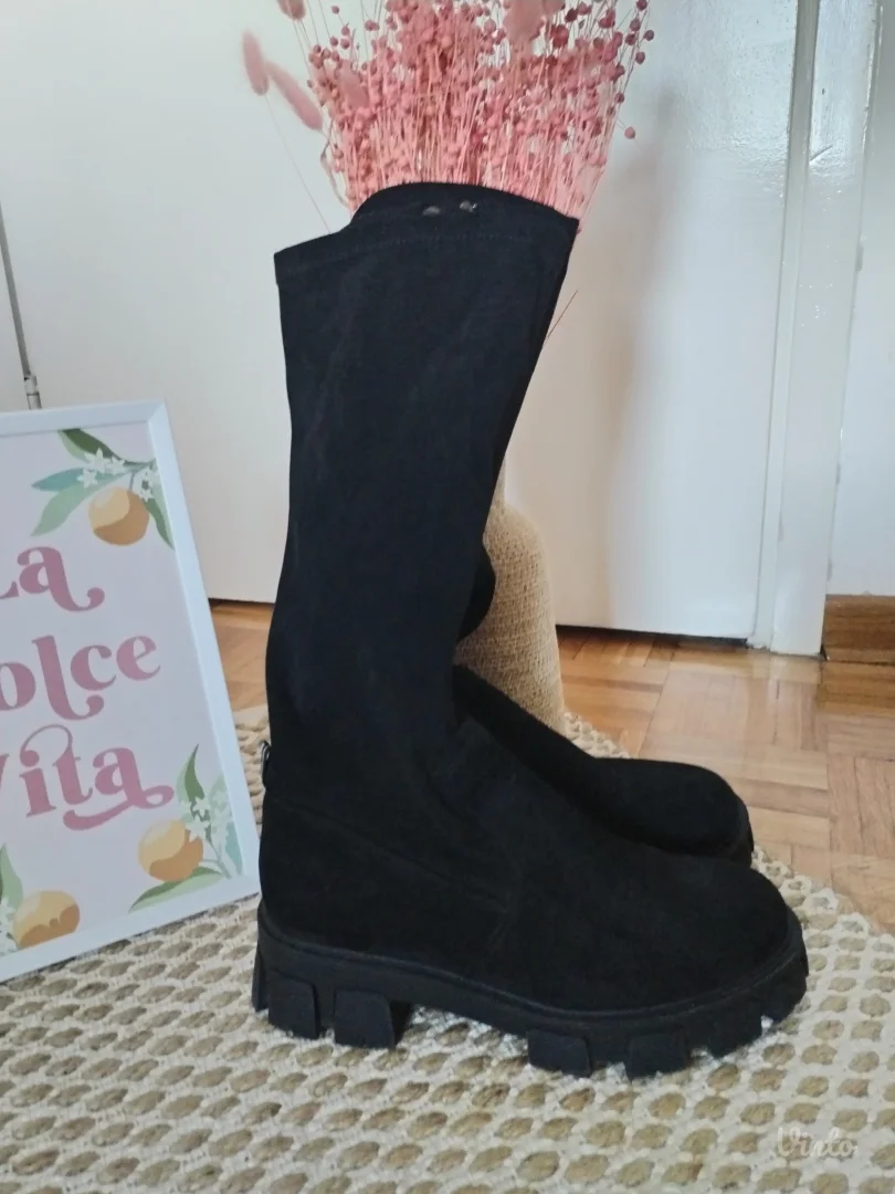 Šafran rastegljive čizmice