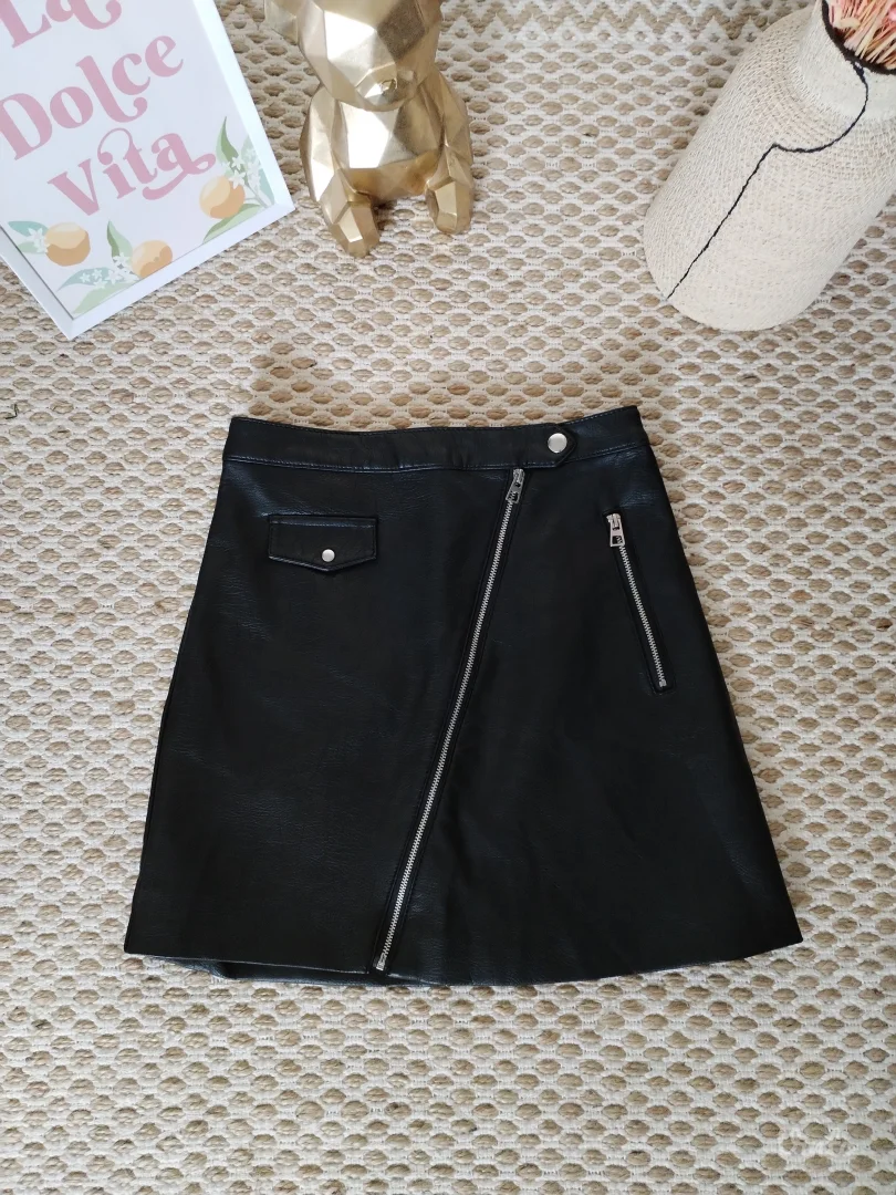 H&M nova suknja od veštačke kože