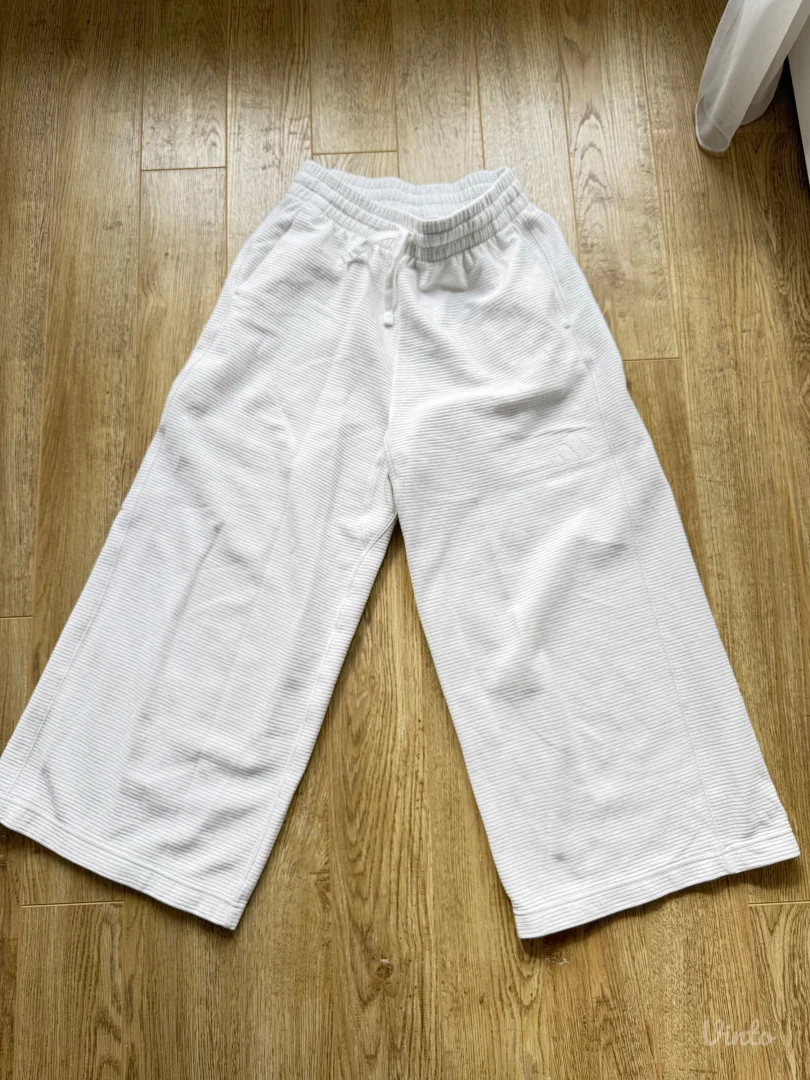 Adidas trenerka bela