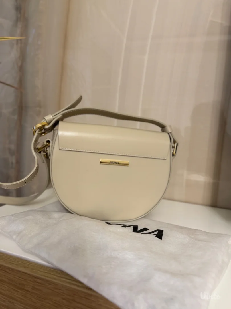 MONA kozna torba, potpuno ocuvana