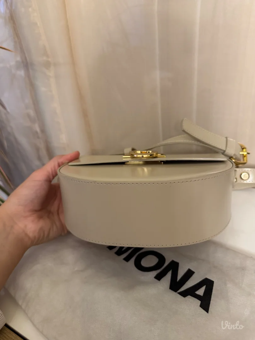 MONA kozna torba, potpuno ocuvana