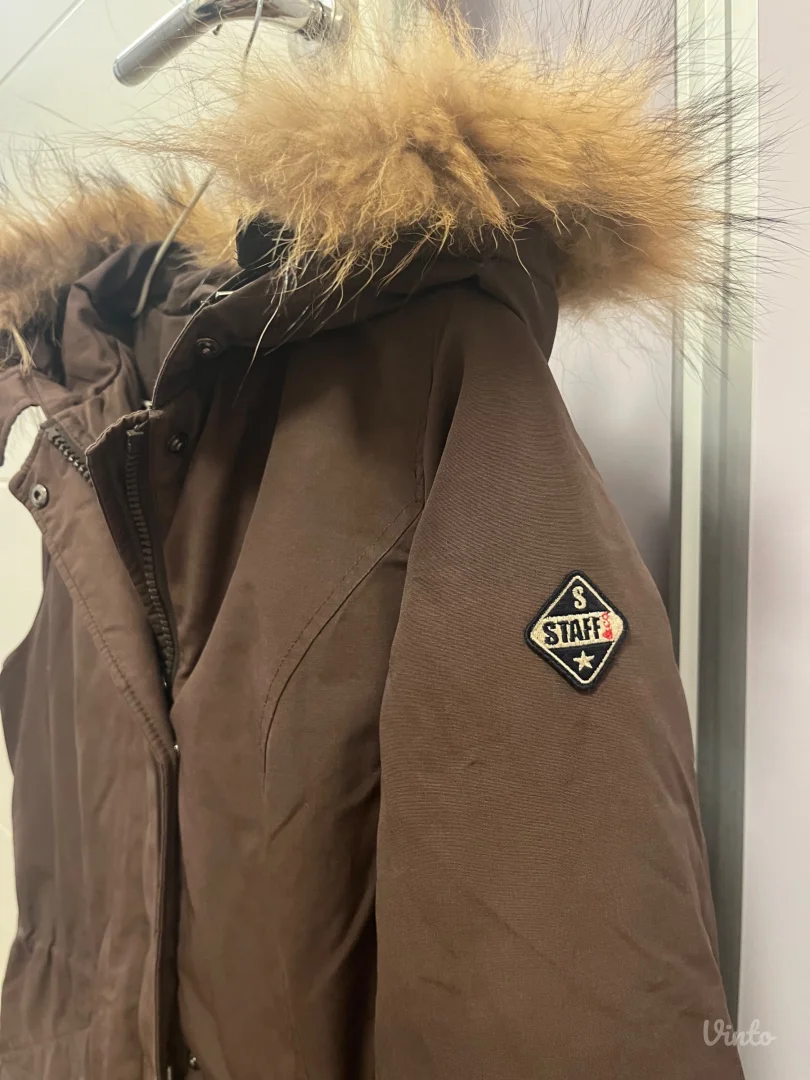 Staff zimska perjana jakna sa prirodnim krznom