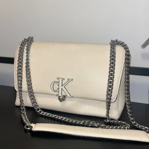 Calvin Klein Torbica