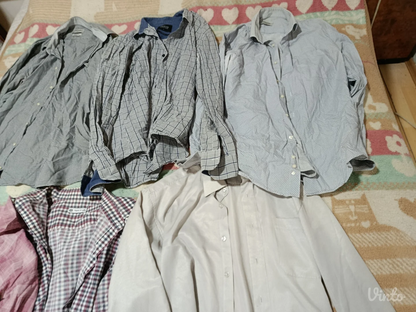 Lot 6 muskih kosulja M-L