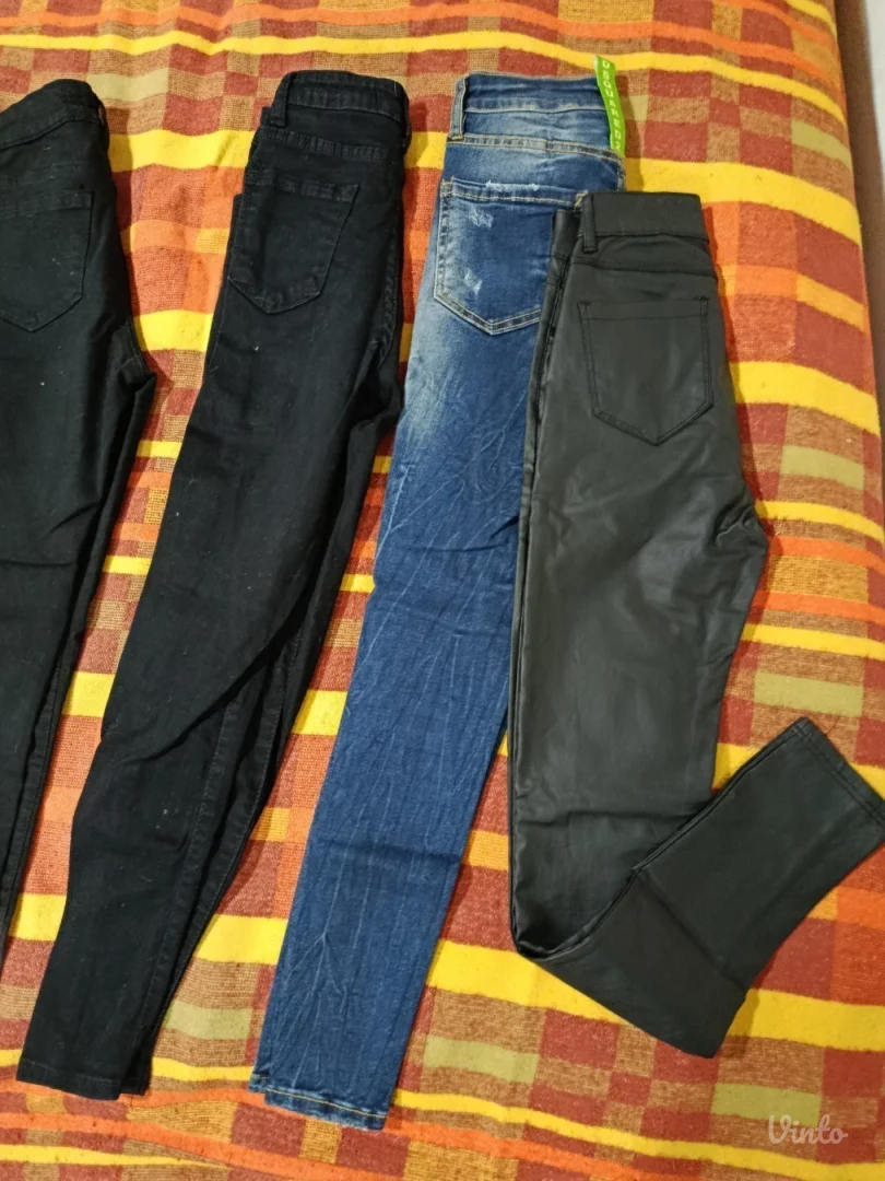 Lot pantalona xs