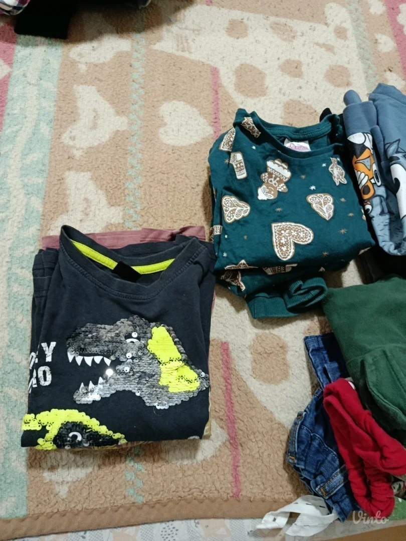 Lot garderobe za decaka 3-4 god