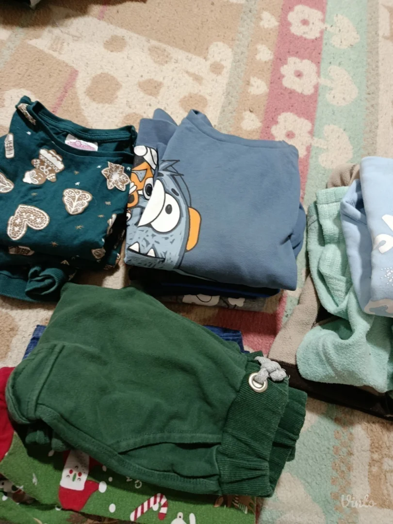 Lot garderobe za decaka 3-4 god