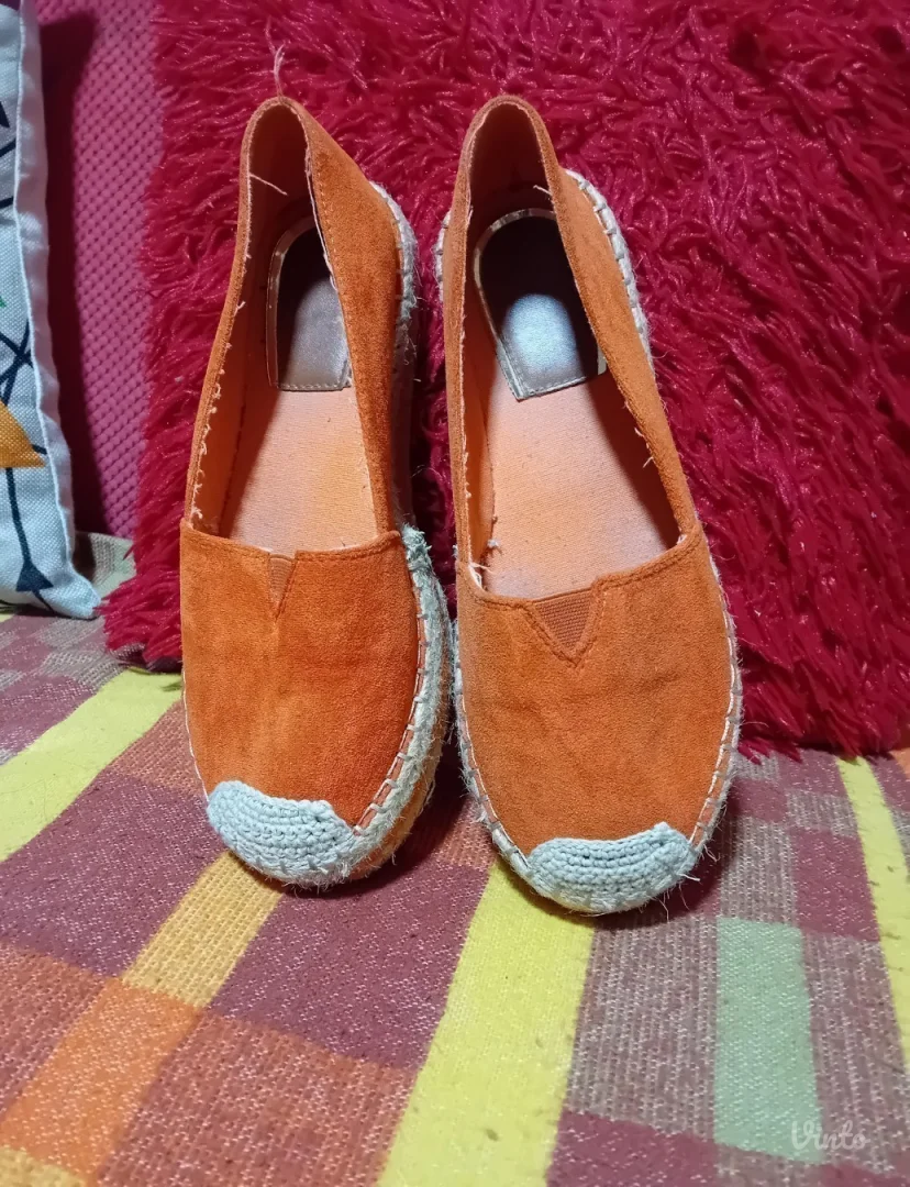 Mokasine narandzaste br 39