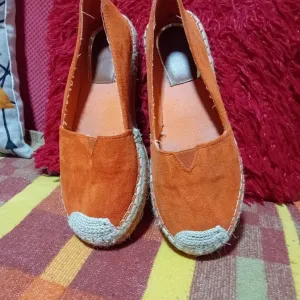 Mokasine narandzaste br 39