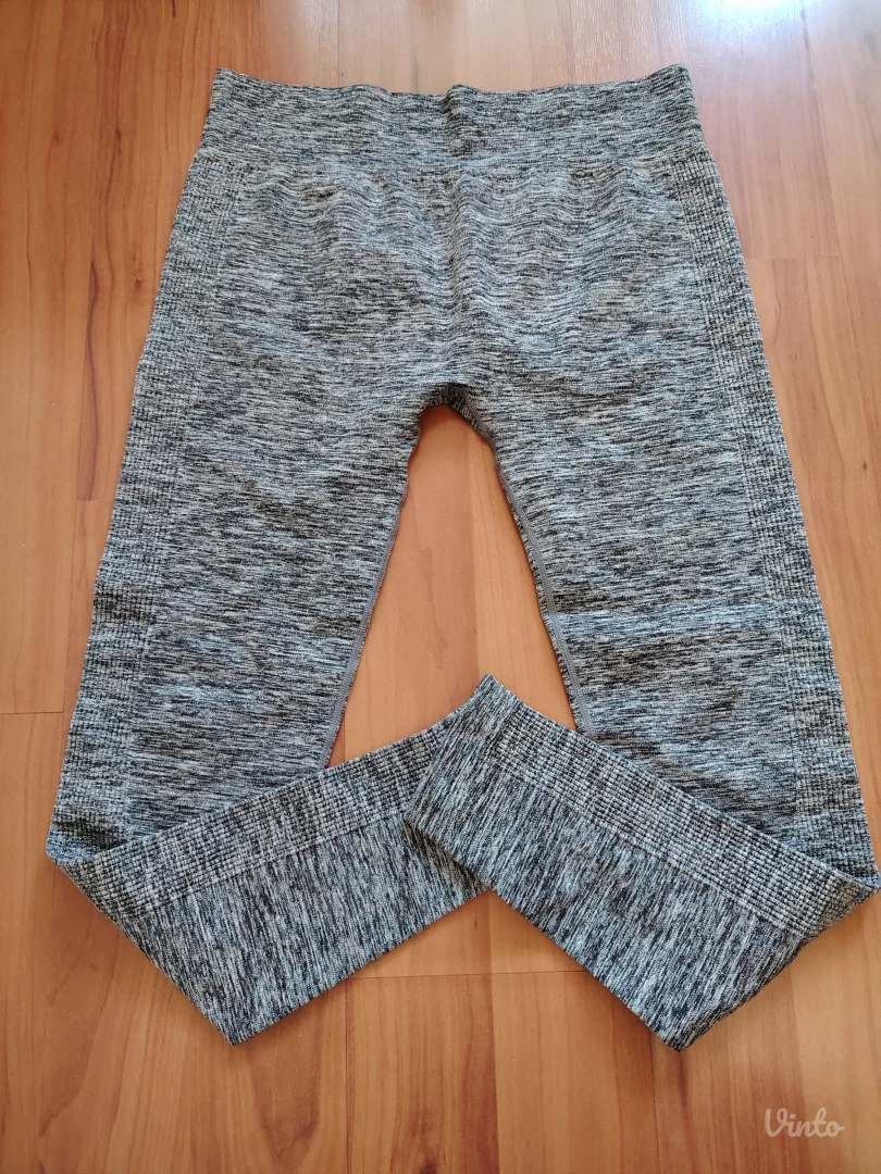 Raznovrsna garderoba