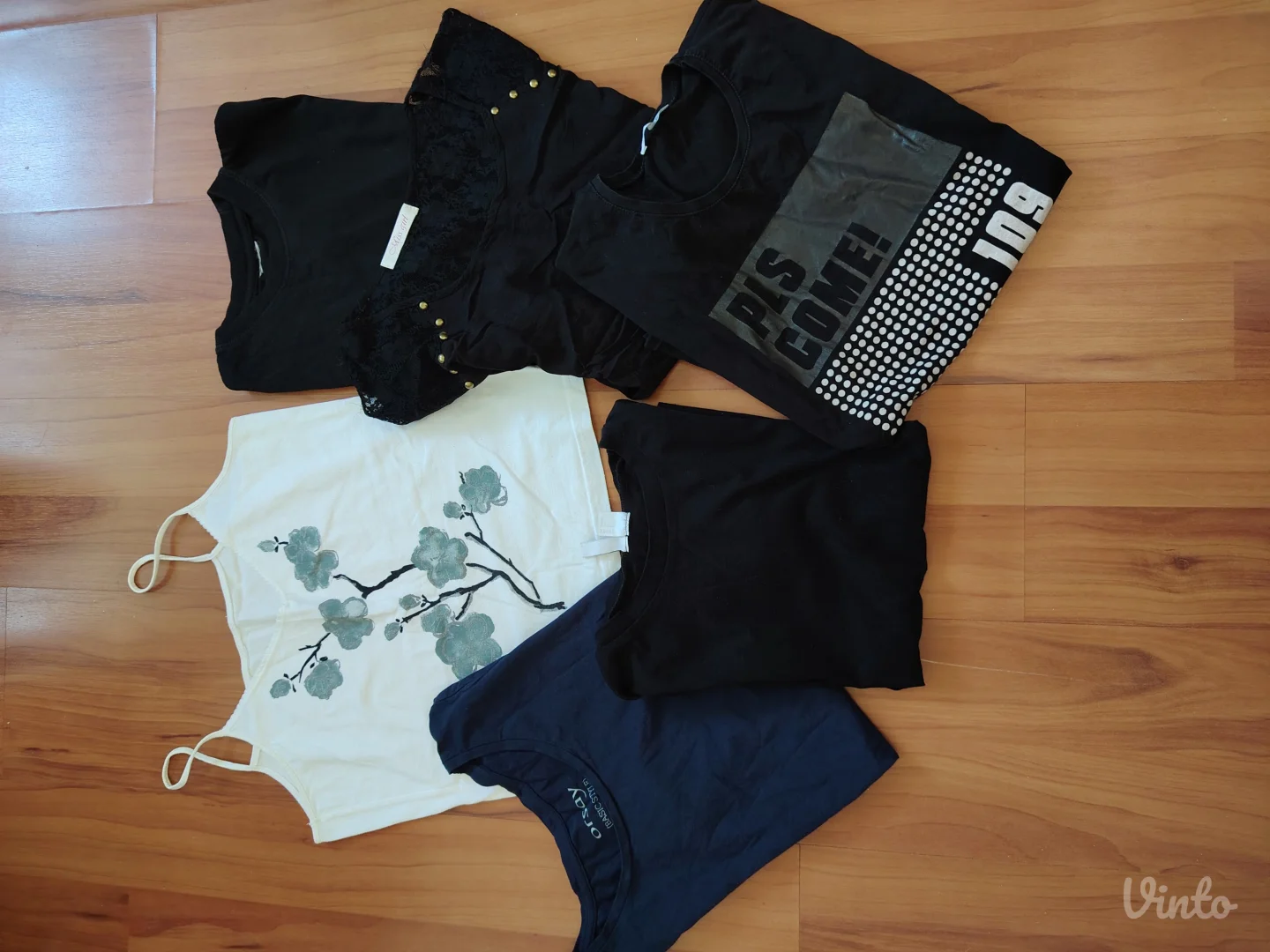 Raznovrsna garderoba