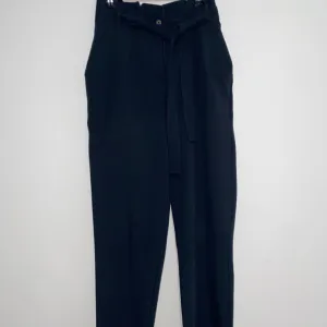 Legend pantalone na vezanje