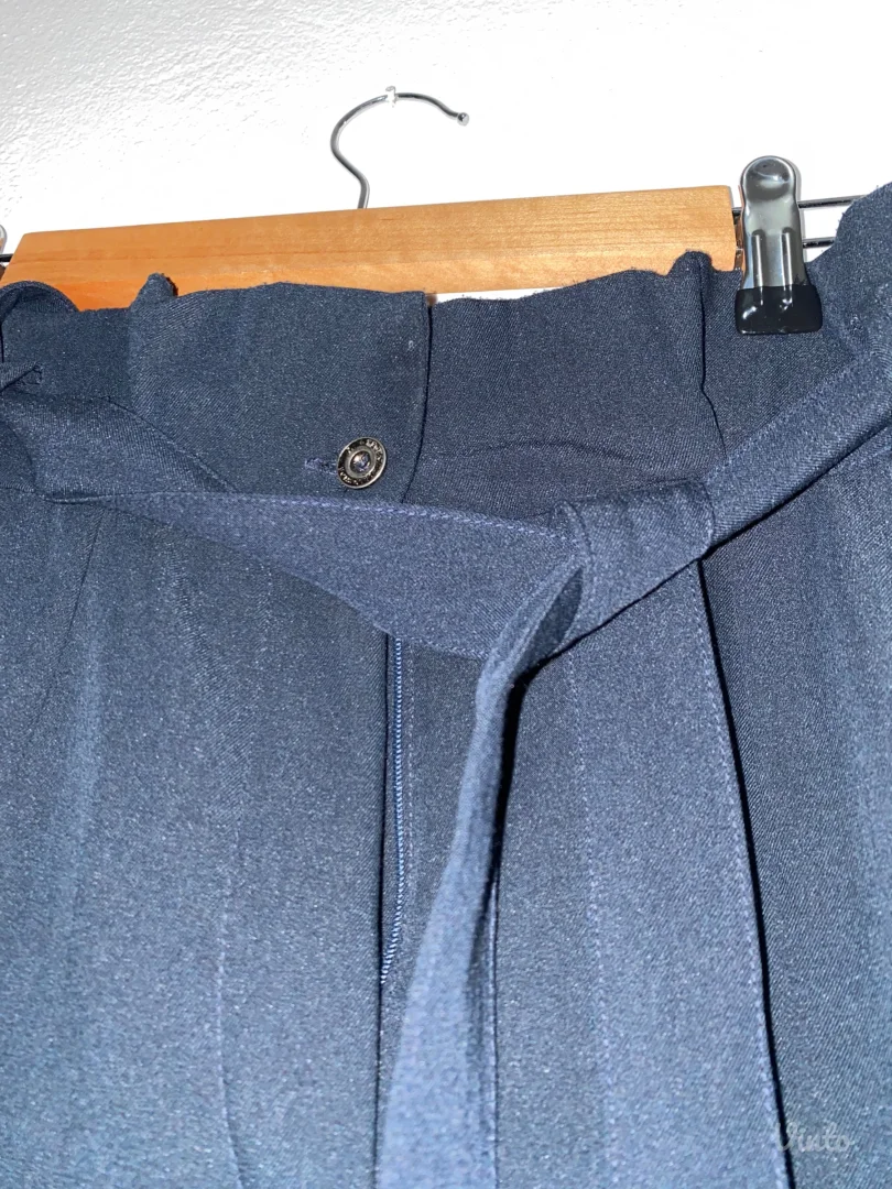 Legend pantalone na vezanje