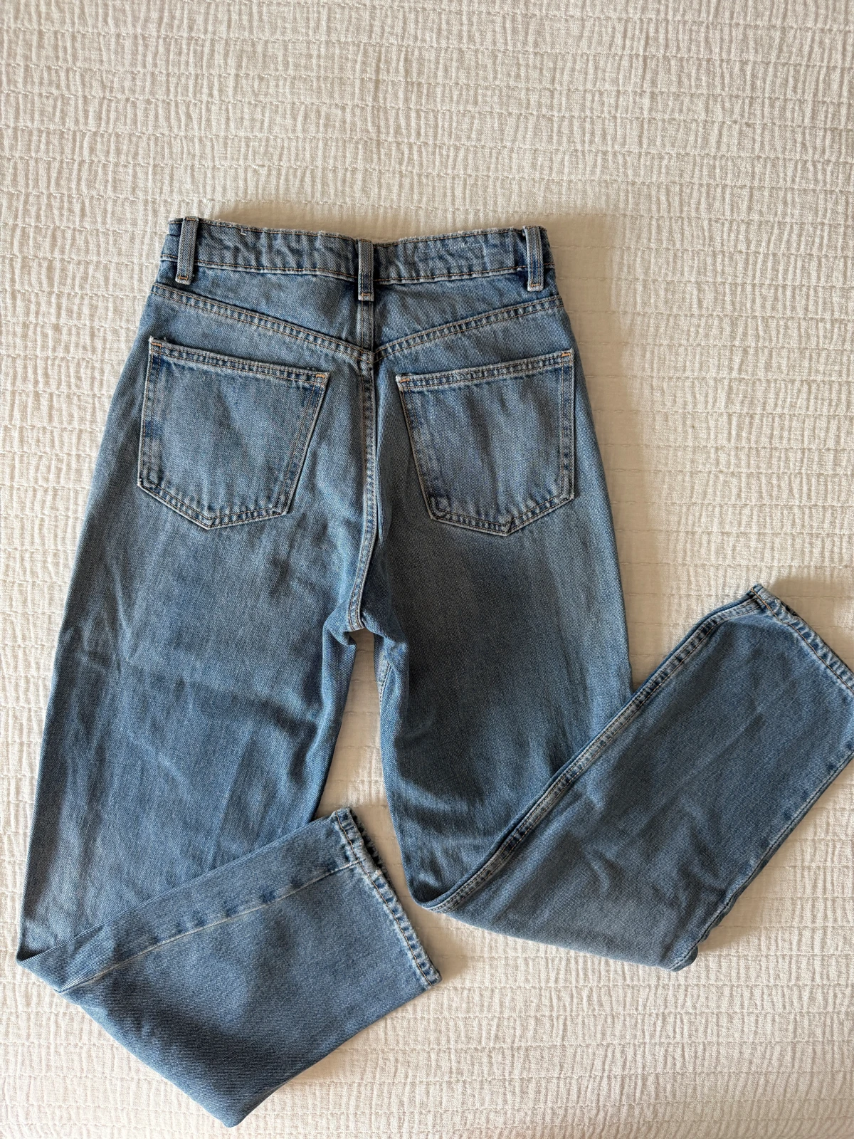 Zara farmerke 34 velicina