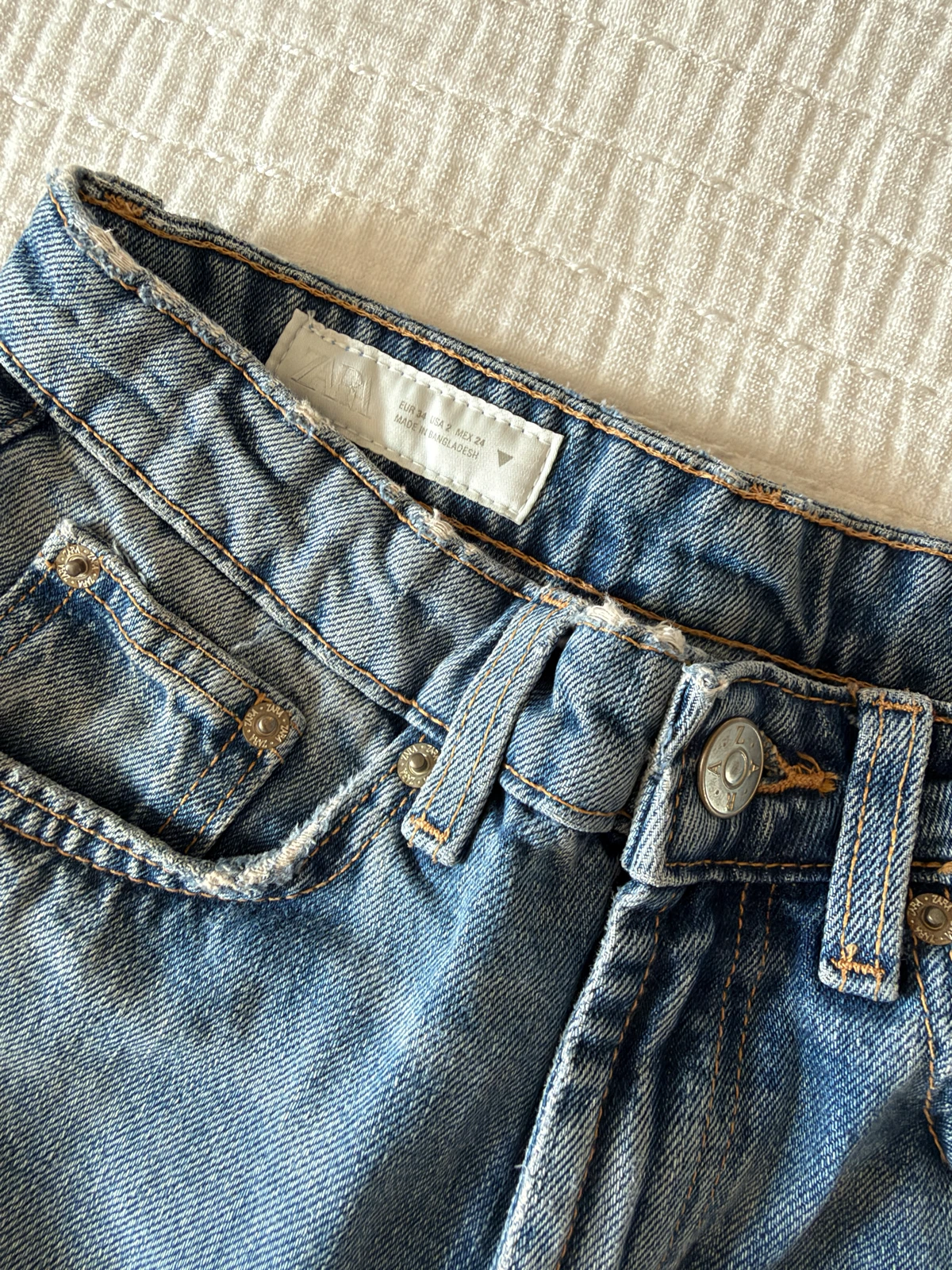 Zara farmerke 34 velicina