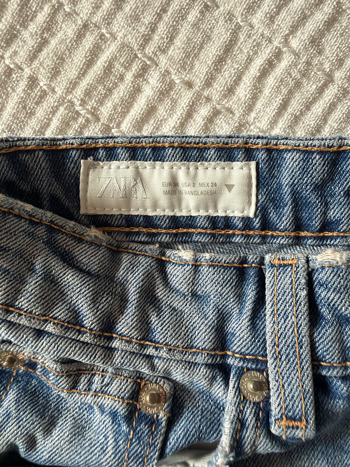 Zara farmerke 34 velicina