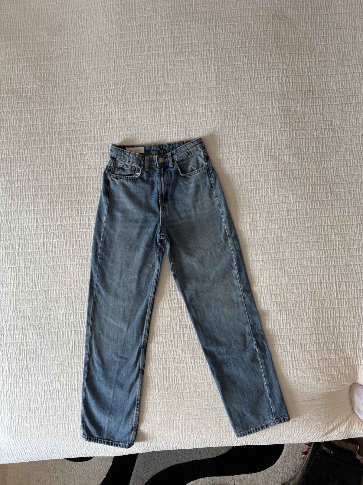 Zara farmerke 34 velicina