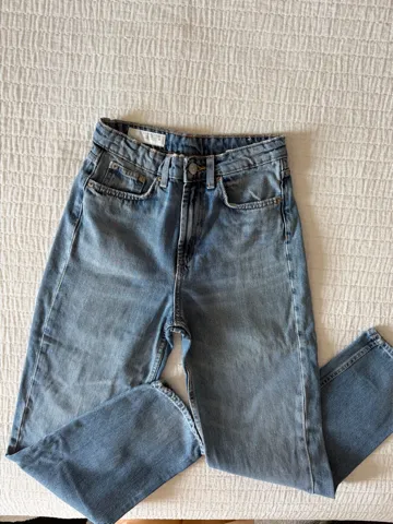 Zara farmerke 34 velicina