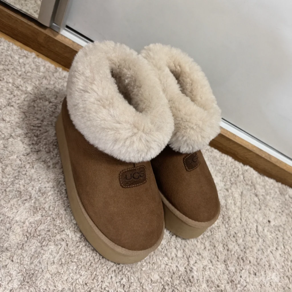 UGG cizme