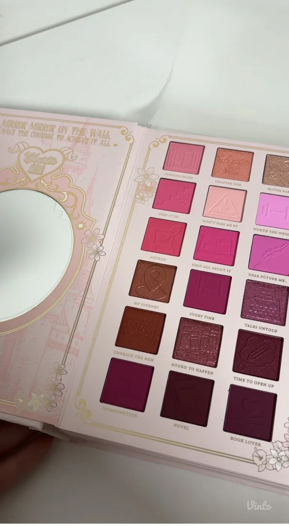 P.Louise Chapter paleta – NOVO