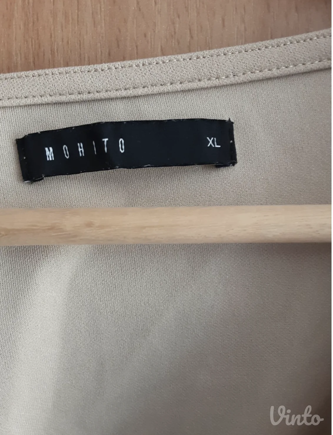 MOHITO Haljina na preklop, bež, XL