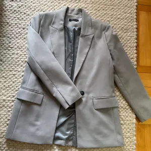 Sako Waikiki velicina xs/s oversized