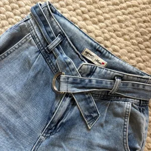 Koton farmerke mom jeans vel. xs/s