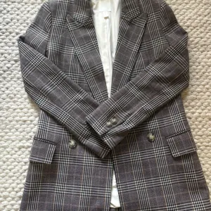 Sako H&M braon vel. 34