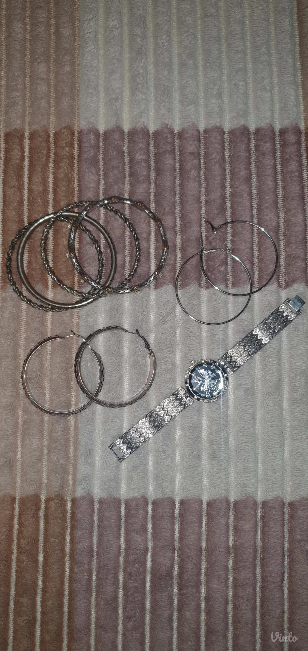 Set nakita