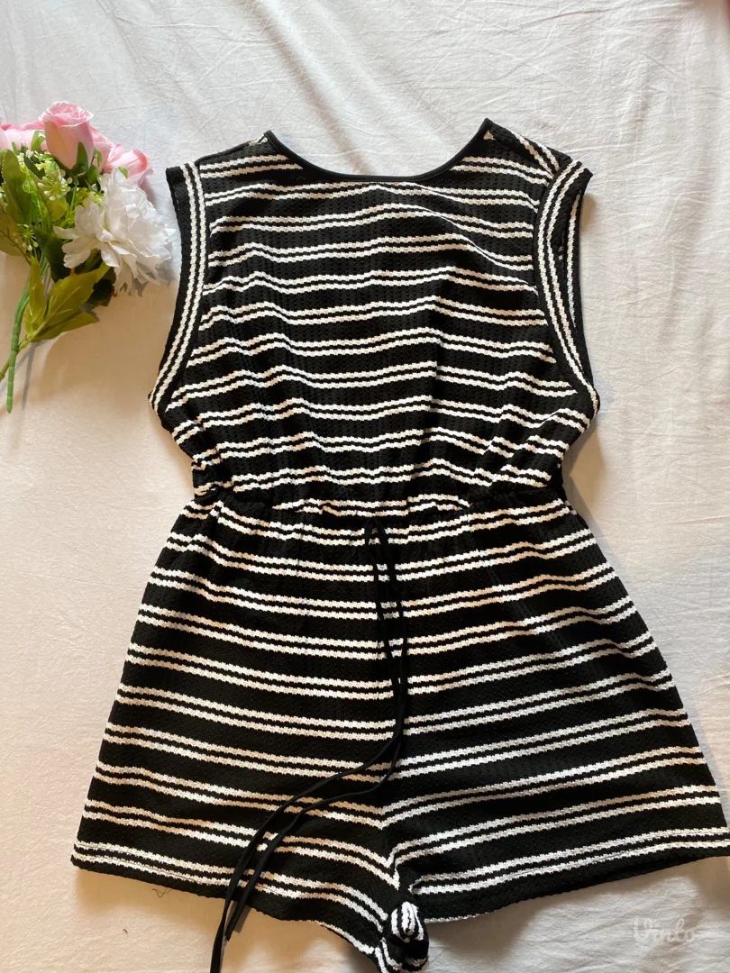 Nov letnji kombinezon