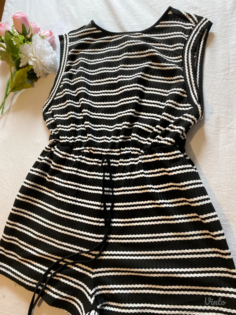 Nov letnji kombinezon