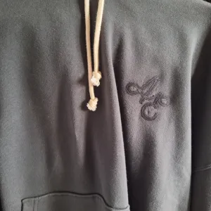 AMERICAN EAGLE DUKSERICA