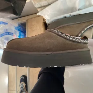 Ugg Tazz Sand,Chestnut,Hickory  Original