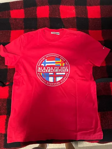 Napapiri majca